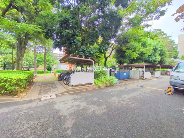 G00385081 東京都西東京市西原町４丁目 中古マンション 2680万円 専有面積74.49m² (約22.53坪) 間取り３ＬＤＫ 所在階3階 築年月1982年07月(築43年)【外観7】