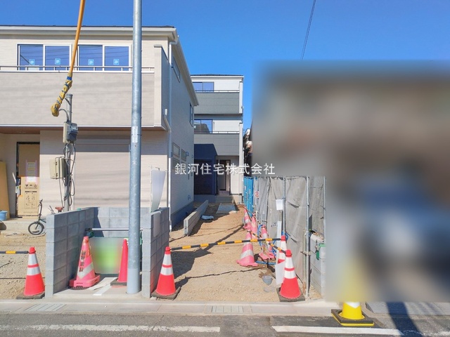 G00385154 埼玉県川口市南鳩ヶ谷７丁目 新築一戸建て 4180万円 土地面積116.34m² (約35.19坪) 建物面積101.64m² (約30.74坪) 間取り４ＬＤＫ 築年月2026年02月【外観2】