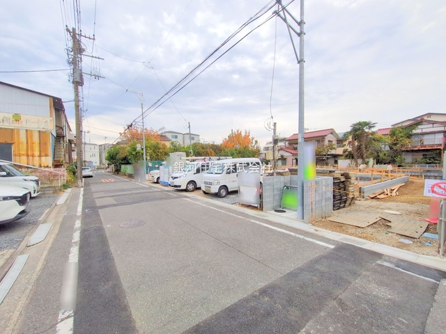 G00385155 埼玉県川口市南鳩ヶ谷７丁目 新築一戸建て 4480万円 土地面積100.05m² (約30.26坪) 建物面積95.58m² (約28.91坪) 間取り３ＳＬＤＫ 築年月2026年02月【外観6】