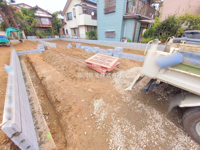 G00385155 埼玉県川口市南鳩ヶ谷７丁目 新築一戸建て 4480万円 土地面積100.05m² (約30.26坪) 建物面積95.58m² (約28.91坪) 間取り３ＳＬＤＫ 築年月2026年02月【外観14】
