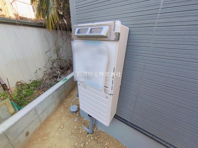 G00385156 埼玉県川口市南鳩ヶ谷７丁目 新築一戸建て 4180万円 土地面積109.36m² (約33.08坪) 建物面積104.88m² (約31.72坪) 間取り３ＳＬＤＫ 築年月2026年02月【外観4】