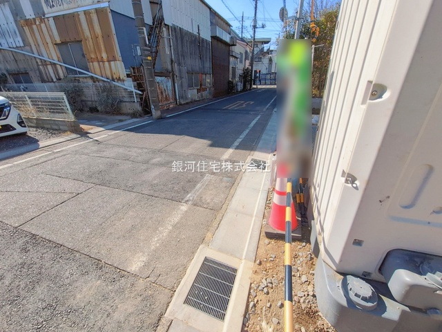 G00385156 埼玉県川口市南鳩ヶ谷７丁目 新築一戸建て 4180万円 土地面積109.36m² (約33.08坪) 建物面積104.88m² (約31.72坪) 間取り３ＳＬＤＫ 築年月2026年02月【外観10】