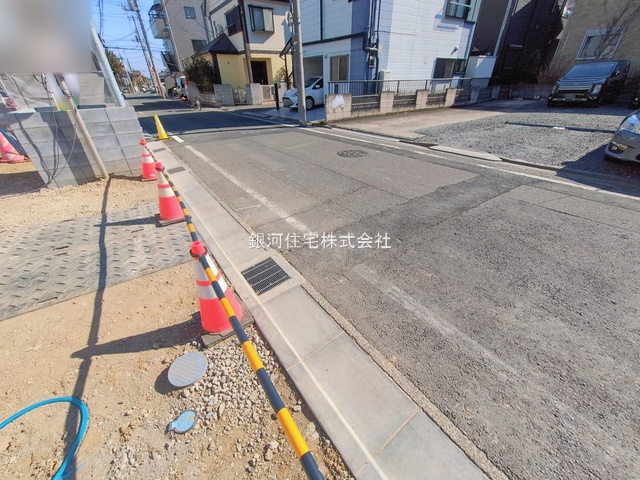 G00385156 埼玉県川口市南鳩ヶ谷７丁目 新築一戸建て 4180万円 土地面積109.36m² (約33.08坪) 建物面積104.88m² (約31.72坪) 間取り３ＳＬＤＫ 築年月2026年02月【外観11】