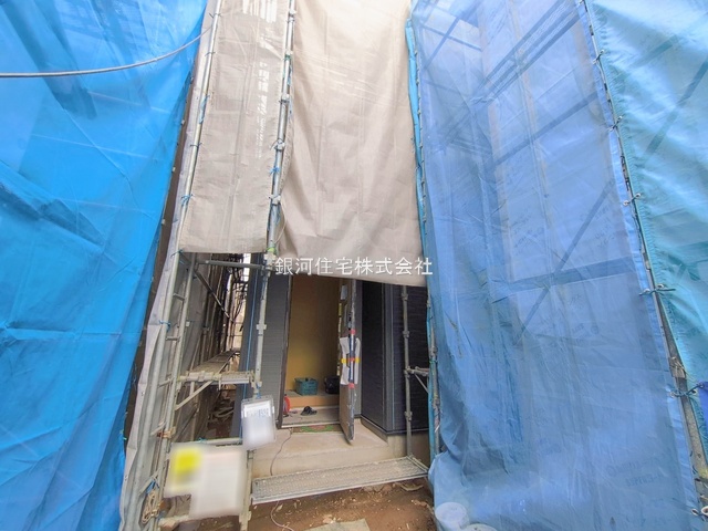 G00385156 埼玉県川口市南鳩ヶ谷７丁目 新築一戸建て 4180万円 土地面積109.36m² (約33.08坪) 建物面積104.88m² (約31.72坪) 間取り３ＳＬＤＫ 築年月2026年02月【外観16】