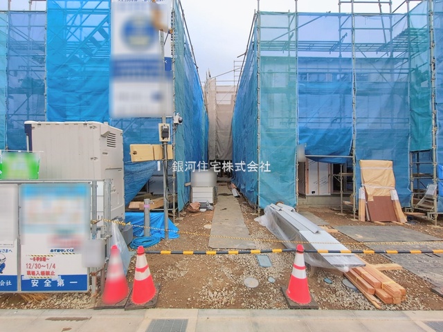 G00385156 埼玉県川口市南鳩ヶ谷７丁目 新築一戸建て 4180万円 土地面積109.36m² (約33.08坪) 建物面積104.88m² (約31.72坪) 間取り３ＳＬＤＫ 築年月2026年02月【外観17】