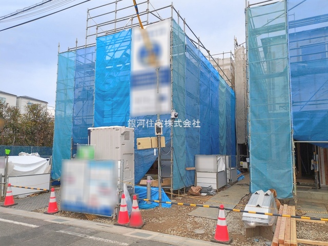 G00385157 埼玉県川口市南鳩ヶ谷７丁目 新築一戸建て 4680万円 土地面積100.04m² (約30.26坪) 建物面積93.15m² (約28.17坪) 間取り４ＬＤＫ 築年月2026年02月【外観16】