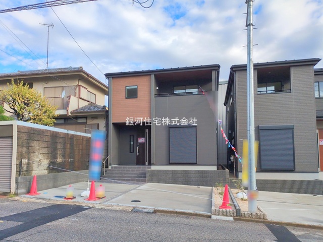 G00385215 千葉県船橋市習志野台２丁目 新築一戸建て 5590万円 土地面積125.61m² (約37.99坪) 建物面積106.40m² (約32.18坪) 間取り４ＬＤＫ 築年月2025年10月(築１年以内)【外観2】