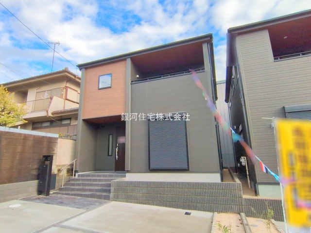 G00385215 千葉県船橋市習志野台２丁目 新築一戸建て 5590万円 土地面積125.61m² (約37.99坪) 建物面積106.40m² (約32.18坪) 間取り４ＬＤＫ 築年月2025年10月(築１年以内)【外観7】