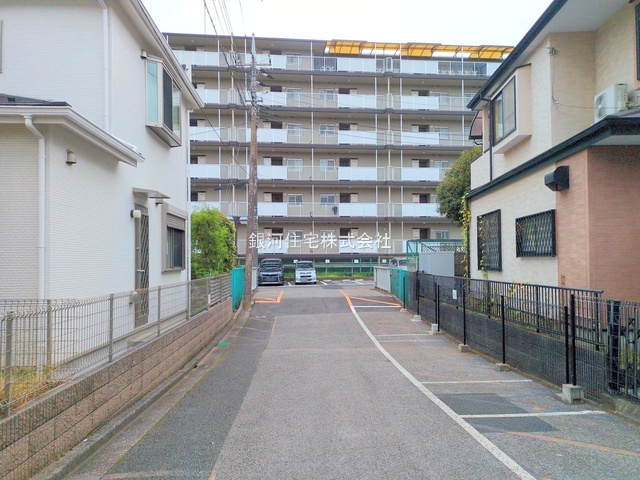 G00385270 千葉県船橋市前原西４丁目 中古マンション 2980万円 専有面積71.43m² (約21.60坪) 間取り２ＬＤＫ 所在階3階 築年月1988年02月(築37年)【外観8】