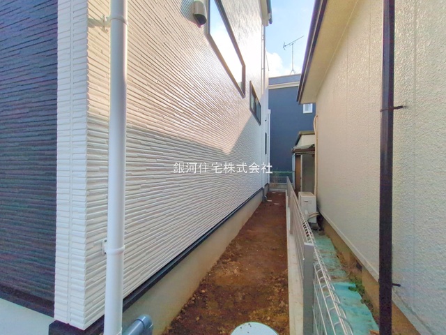 G00385278 千葉県千葉市中央区南生実町 新築一戸建て 3588万円 土地面積135.76m² (約41.06坪) 建物面積105.60m² (約31.94坪) 間取り４ＬＤＫ 築年月2025年10月(築１年以内)【外観17】