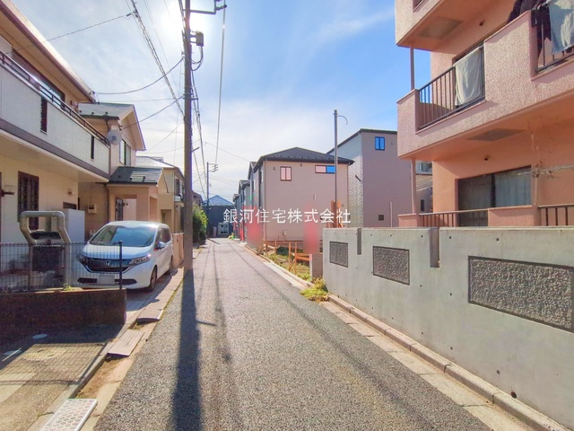 G00385427 千葉県船橋市前原西６丁目 新築一戸建て 5499万円 土地面積84.37m² (約25.52坪) 建物面積102.74m² (約31.07坪) 間取り３ＬＤＫ 築年月2025年09月(築１年以内)【外観13】