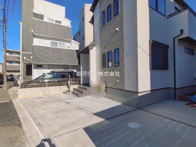G00385443 千葉県市川市稲荷木３丁目 新築一戸建て 5590万円 土地面積126.24m² (約38.18坪) 建物面積98.12m² (約29.68坪) 間取り４ＬＤＫ 築年月2025年12月(築１年以内)【外観18】