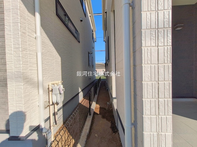 G00385467 千葉県船橋市二和東５丁目 新築一戸建て 4290万円 土地面積125.28m² (約37.89坪) 建物面積102.26m² (約30.93坪) 間取り４ＬＤＫ 築年月2026年01月【外観7】