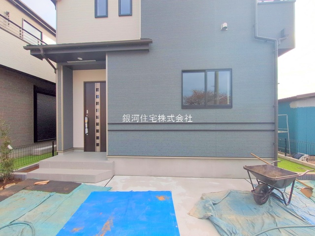 G00385473 千葉県船橋市大穴南１丁目 新築一戸建て 2990万円 土地面積89.94m² (約27.20坪) 建物面積86.94m² (約26.29坪) 間取り３ＬＤＫ 築年月2025年10月(築１年以内)【外観4】