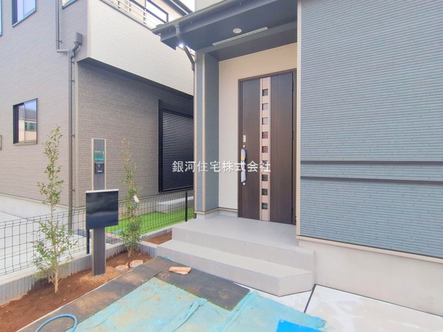 G00385473 千葉県船橋市大穴南１丁目 新築一戸建て 2990万円 土地面積89.94m² (約27.20坪) 建物面積86.94m² (約26.29坪) 間取り３ＬＤＫ 築年月2025年10月(築１年以内)【外観8】