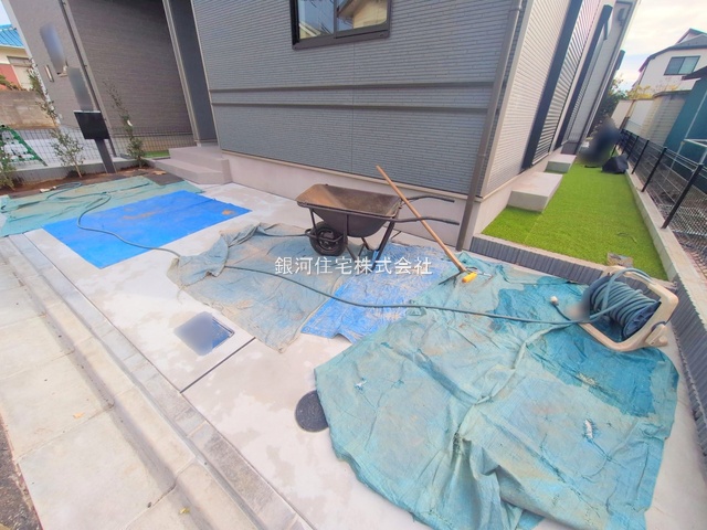 G00385473 千葉県船橋市大穴南１丁目 新築一戸建て 2990万円 土地面積89.94m² (約27.20坪) 建物面積86.94m² (約26.29坪) 間取り３ＬＤＫ 築年月2025年10月(築１年以内)【外観9】