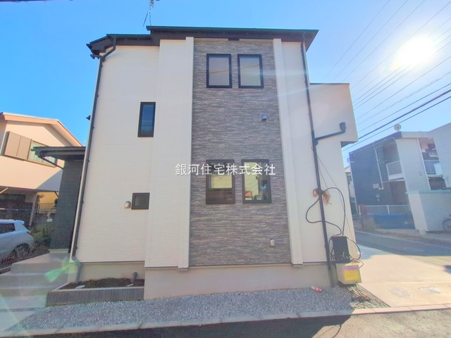 G00385482 千葉県松戸市松戸新田 新築一戸建て 5490万円 土地面積103.75m² (約31.38坪) 建物面積99.98m² (約30.24坪) 間取り４ＬＤＫ 築年月2025年11月(築１年以内)【外観2】