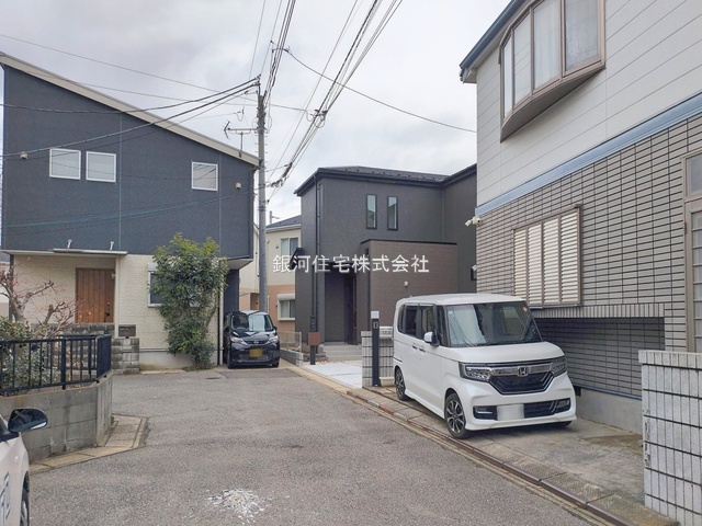 G00385502 千葉県松戸市六実２丁目 新築一戸建て 3990万円 土地面積166.76m² (約50.44坪) 建物面積97.71m² (約29.55坪) 間取り４ＬＤＫ 築年月2026年02月【外観3】