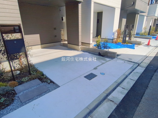 G00385545 千葉県市川市新田２丁目 新築一戸建て 6590万円 土地面積67.36m² (約20.37坪) 建物面積99.87m² (約30.21坪) 築年月2025年12月(築１年以内)【外観15】