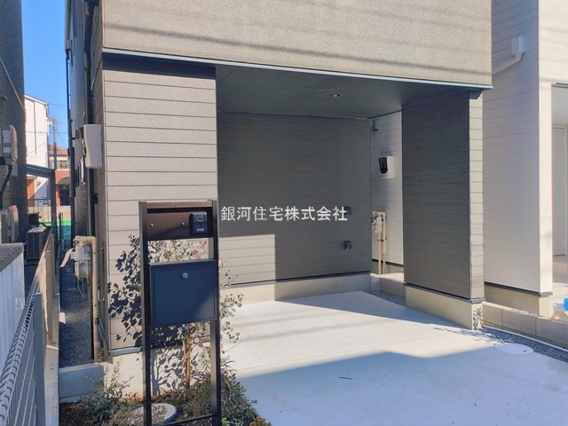 G00385545 千葉県市川市新田２丁目 新築一戸建て 6590万円 土地面積67.36m² (約20.37坪) 建物面積99.87m² (約30.21坪) 築年月2025年12月(築１年以内)【外観16】