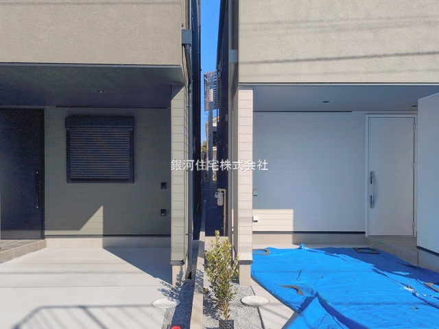 G00385548 千葉県市川市新田２丁目 新築一戸建て 6590万円 土地面積67.23m² (約20.33坪) 建物面積100.18m² (約30.30坪) 築年月2025年12月(築１年以内)【外観7】