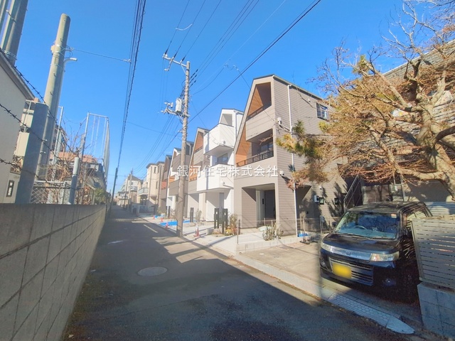 G00385548 千葉県市川市新田２丁目 新築一戸建て 6590万円 土地面積67.23m² (約20.33坪) 建物面積100.18m² (約30.30坪) 築年月2025年12月(築１年以内)【外観13】