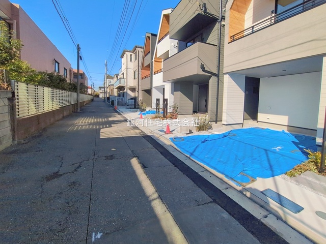 G00385548 千葉県市川市新田２丁目 新築一戸建て 6590万円 土地面積67.23m² (約20.33坪) 建物面積100.18m² (約30.30坪) 築年月2025年12月(築１年以内)【外観15】