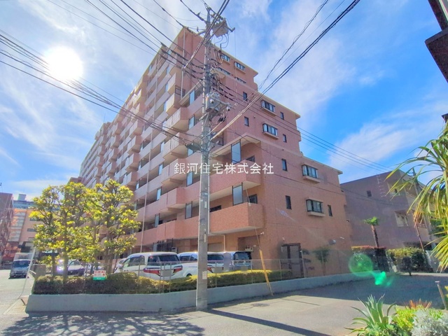 G00385570 埼玉県草加市栄町３丁目 中古マンション 3498万円 専有面積61.05m² (約18.46坪) 間取り２ＳＬＤＫ 所在階4階 築年月1990年07月(築35年)【外観10】