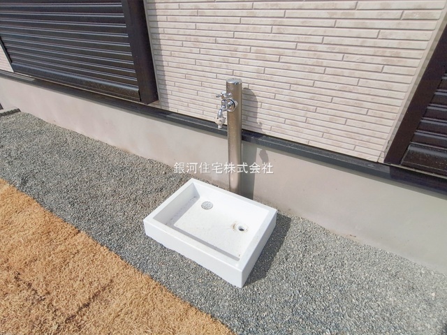 G00385580 神奈川県相模原市南区新戸 新築一戸建て 3980万円 土地面積142.73m² (約43.17坪) 建物面積101.62m² (約30.74坪) 間取り４ＬＤＫ 築年月2026年02月【外観7】