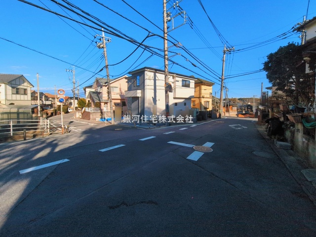 G00385632 千葉県柏市名戸ヶ谷１丁目 新築一戸建て 4599万円 土地面積134.78m² (約40.77坪) 建物面積105.16m² (約31.81坪) 間取り４ＬＤＫ 築年月2026年01月【外観3】