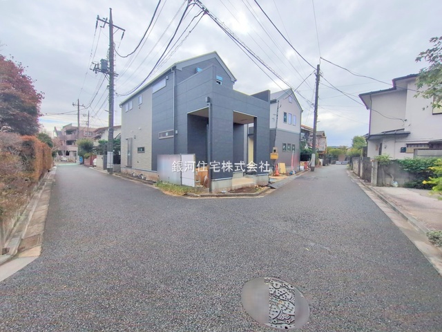 G00385655 東京都練馬区南田中５丁目 新築一戸建て 1億280万円 土地面積96.90m² (約29.31坪) 建物面積101.97m² (約30.84坪) 間取り３ＳＬＤＫ 築年月2026年01月【外観15】