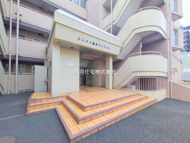 G00385663 埼玉県新座市東北２丁目 中古マンション 2380万円 専有面積64.46m² (約19.49坪) 間取り２ＬＤＫ 所在階4階 築年月1984年09月(築41年)【外観3】