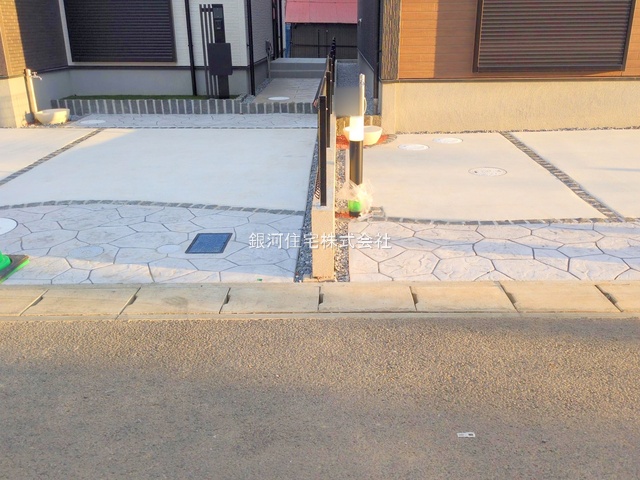 G00385687 千葉県鎌ヶ谷市南初富２丁目 新築一戸建て 3990万円 土地面積120.10m² (約36.33坪) 建物面積100.20m² (約30.31坪) 間取り４ＬＤＫ 築年月2025年11月(築１年以内)【外観17】