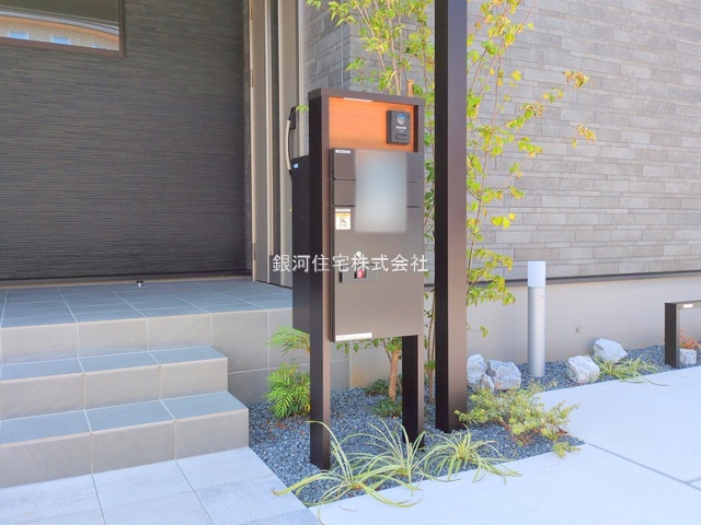 G00385692 千葉県木更津市羽鳥野５丁目 新築一戸建て 4280万円 土地面積196.60m² (約59.47坪) 建物面積116.76m² (約35.31坪) 間取り４ＬＤＫ 築年月2025年05月(築１年以内)【外観5】