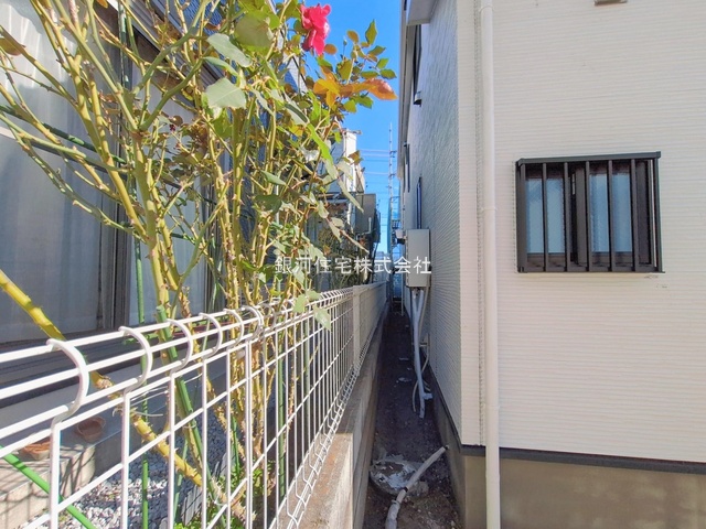 G00385695 神奈川県相模原市南区西大沼３丁目 新築一戸建て 4690万円 土地面積109.65m² (約33.16坪) 建物面積93.15m² (約28.17坪) 間取り３ＳＬＤＫ 築年月2026年04月【外観16】