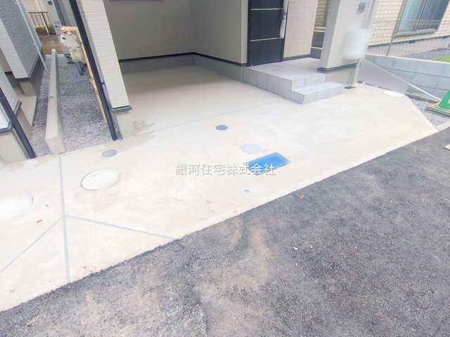 G00385732 千葉県市川市新田５丁目 新築一戸建て 6190万円 土地面積68.57m² (約20.74坪) 建物面積110.56m² (約33.44坪) 間取り４ＬＤＫ 築年月2025年12月(築１年以内)【外観8】