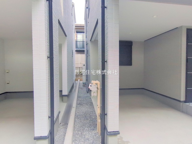 G00385732 千葉県市川市新田５丁目 新築一戸建て 6190万円 土地面積68.57m² (約20.74坪) 建物面積110.56m² (約33.44坪) 間取り４ＬＤＫ 築年月2025年12月(築１年以内)【外観16】