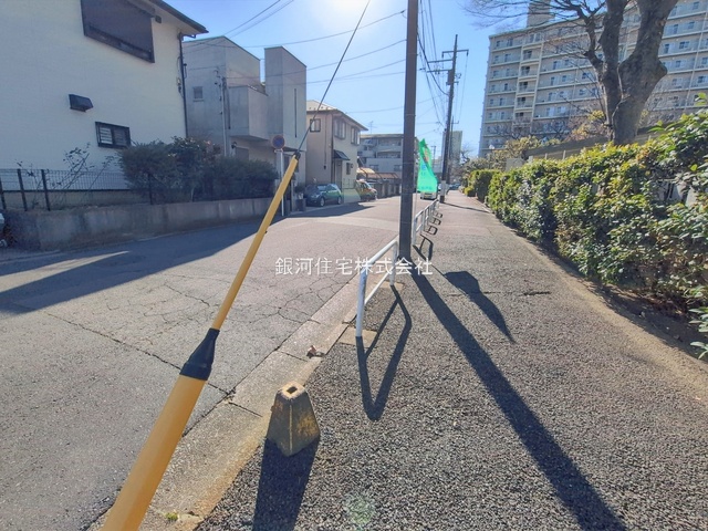 G00385736 千葉県松戸市新松戸４丁目 中古マンション 3380万円 専有面積89.35m² (約27.02坪) 間取り４ＬＤＫ 所在階6階 築年月1981年01月(築44年)【外観9】