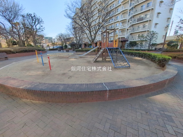 G00385736 千葉県松戸市新松戸４丁目 中古マンション 3380万円 専有面積89.35m² (約27.02坪) 間取り４ＬＤＫ 所在階6階 築年月1981年01月(築44年)【外観12】