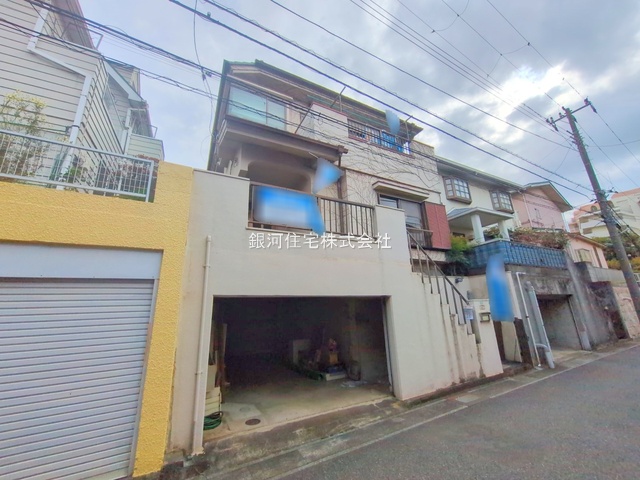 G00385761 千葉県船橋市夏見台３丁目 中古一戸建て 3049万円 土地面積99.00m² (約29.94坪) 建物面積106.58m² (約32.24坪) 間取り４ＬＤＫ 築年月1989年12月(築36年)【外観2】