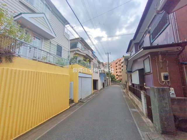 G00385761 千葉県船橋市夏見台３丁目 中古一戸建て 3049万円 土地面積99.00m² (約29.94坪) 建物面積106.58m² (約32.24坪) 間取り４ＬＤＫ 築年月1989年12月(築36年)【外観3】