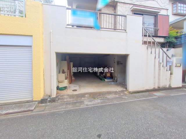 G00385761 千葉県船橋市夏見台３丁目 中古一戸建て 3049万円 土地面積99.00m² (約29.94坪) 建物面積106.58m² (約32.24坪) 間取り４ＬＤＫ 築年月1989年12月(築36年)【外観8】