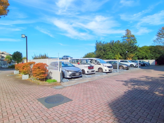 G00385778 神奈川県横浜市緑区竹山４丁目 中古マンション 2780万円 専有面積99.88m² (約30.21坪) 間取り３ＬＤＫ 所在階1階 築年月1992年11月(築33年)【外観9】