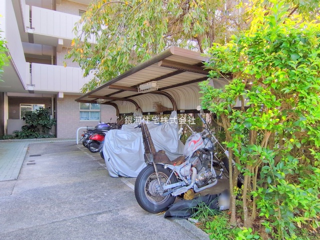 G00385778 神奈川県横浜市緑区竹山４丁目 中古マンション 2780万円 専有面積99.88m² (約30.21坪) 間取り３ＬＤＫ 所在階1階 築年月1992年11月(築33年)【外観10】