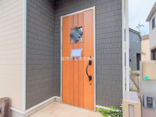 G00385779 東京都八王子市川口町 中古一戸建て 2099万円 土地面積108.72m² (約32.88坪) 建物面積85.85m² (約25.96坪) 間取り４ＬＤＫ 築年月2010年04月(築15年)【外観5】