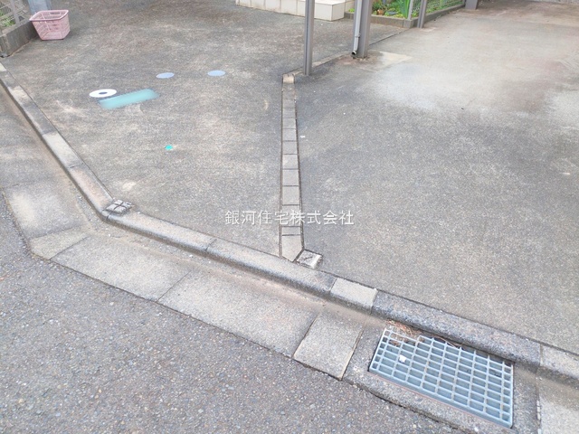 G00385779 東京都八王子市川口町 中古一戸建て 2099万円 土地面積108.72m² (約32.88坪) 建物面積85.85m² (約25.96坪) 間取り４ＬＤＫ 築年月2010年04月(築15年)【外観11】