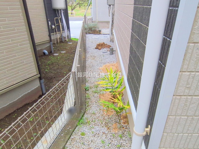 G00385779 東京都八王子市川口町 中古一戸建て 2099万円 土地面積108.72m² (約32.88坪) 建物面積85.85m² (約25.96坪) 間取り４ＬＤＫ 築年月2010年04月(築15年)【外観16】