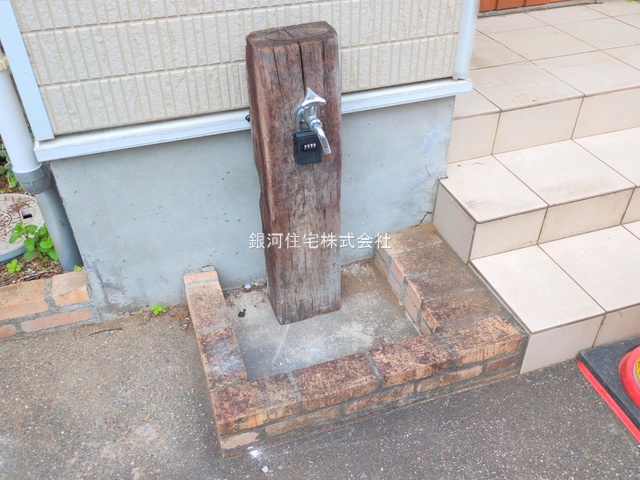 G00385779 東京都八王子市川口町 中古一戸建て 2099万円 土地面積108.72m² (約32.88坪) 建物面積85.85m² (約25.96坪) 間取り４ＬＤＫ 築年月2010年04月(築15年)【外観18】