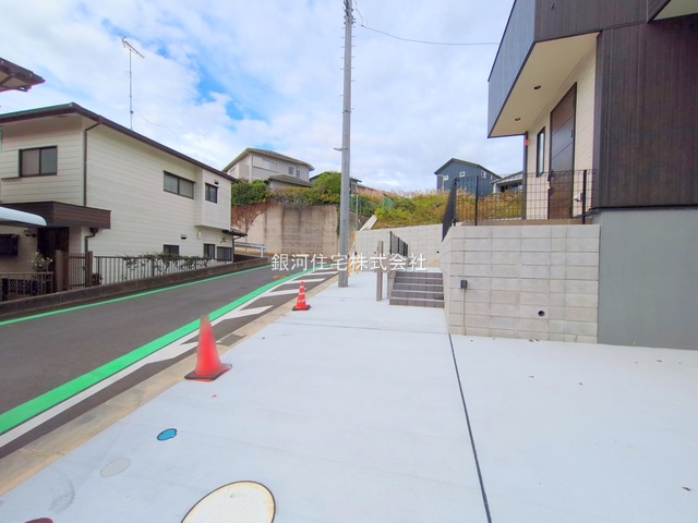 G00385791 千葉県千葉市緑区土気町 新築一戸建て 4080万円 土地面積150.01m² (約45.37坪) 建物面積103.83m² (約31.40坪) 間取り４ＬＤＫ 築年月2025年08月(築１年以内)【外観4】