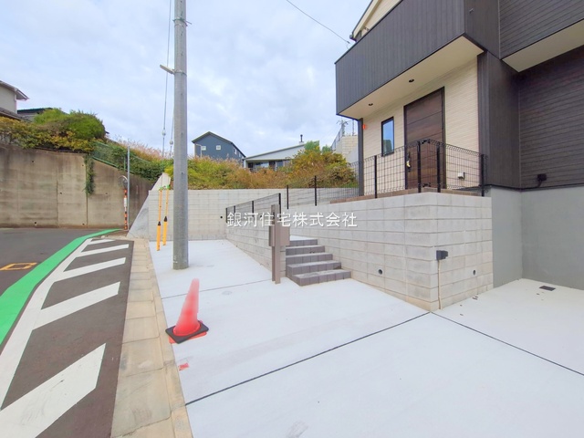 G00385791 千葉県千葉市緑区土気町 新築一戸建て 4080万円 土地面積150.01m² (約45.37坪) 建物面積103.83m² (約31.40坪) 間取り４ＬＤＫ 築年月2025年08月(築１年以内)【外観7】